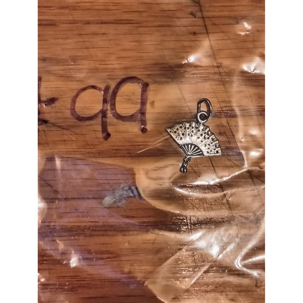 SC 925 Sterling Silver Asian Folding Fan Charm Pendant Tassel Pierced Design